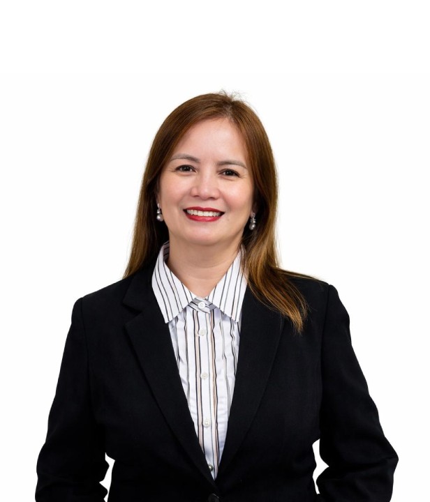 Marsha Phan, Office Manager
